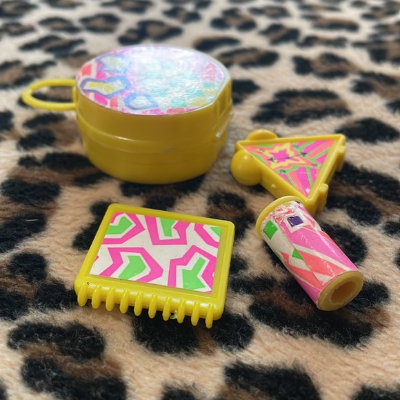 BARBIE Doll 💕 Accessories Lot Vintage 90s Neon Yellow Purse Mini 1990's Toys - Picture 6 of 17